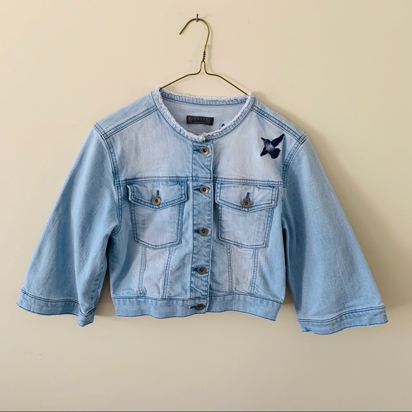 👚 3/$40 Cropped Embroidered Denim Jacket - Picture 3 of 10